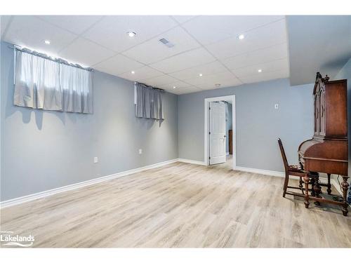 5 Hallen Drive, Penetanguishene, ON - Indoor Photo Showing Other Room