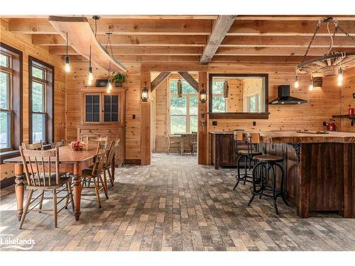 54 Pine Ridge Trail, Oro-Medonte, ON - Indoor Photo Showing Dining Room