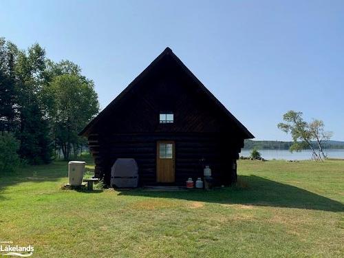 Na Kawawaymog Lake, South River, ON - Outdoor With Body Of Water