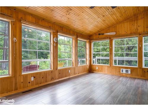 8 Glen Forest Trail, Tiny, ON - Indoor Photo Showing Other Room