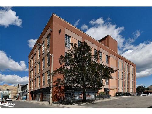 204-11 Rebecca Street, Hamilton, ON - Outdoor With Facade