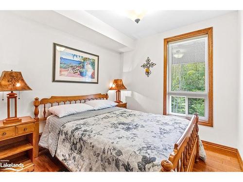 121 Birch View Trail, The Blue Mountains, ON - Indoor Photo Showing Bedroom