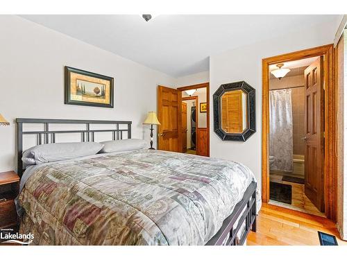 121 Birch View Trail, The Blue Mountains, ON - Indoor Photo Showing Bedroom