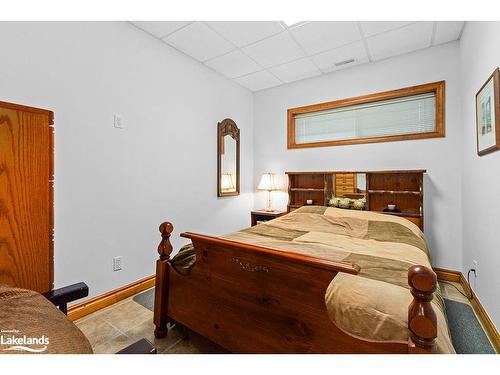 121 Birch View Trail, The Blue Mountains, ON - Indoor Photo Showing Bedroom