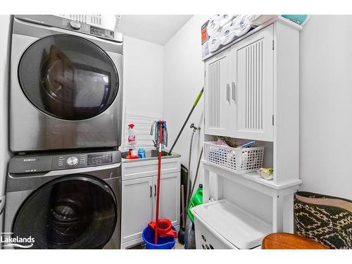 121 Birch View Trail, The Blue Mountains, ON - Indoor Photo Showing Laundry Room