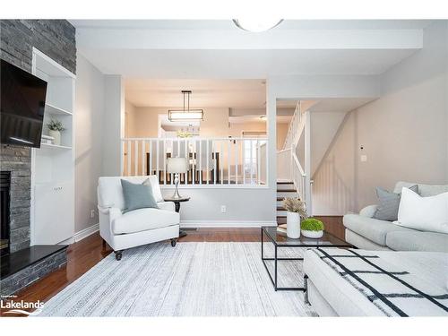 25 Starboard Road, Collingwood, ON - Indoor Photo Showing Living Room With Fireplace