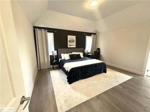 113 Courtland Street, The Blue Mountains, ON - Indoor Photo Showing Bedroom