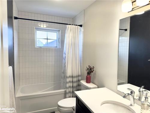 113 Courtland Street, The Blue Mountains, ON - Indoor Photo Showing Bathroom