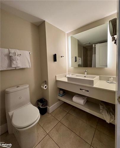 5105-5107-9 Harbour Street E, Collingwood, ON - Indoor Photo Showing Bathroom