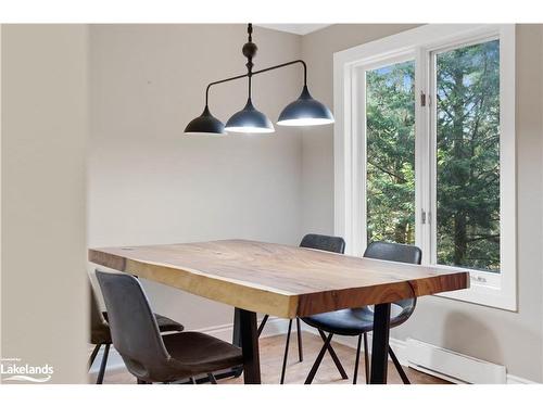 7-39 Southbank Drive, Bracebridge, ON - Indoor Photo Showing Dining Room