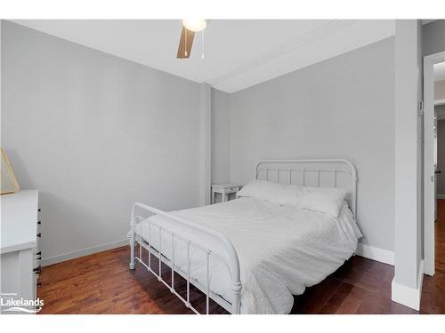 7-39 Southbank Drive, Bracebridge, ON - Indoor Photo Showing Bedroom