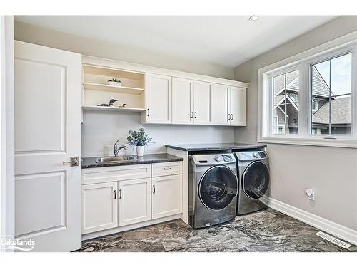 126 West Ridge Drive, The Blue Mountains, ON - Indoor Photo Showing Laundry Room