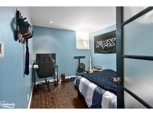 7-24 Albery Court, Meaford, ON - Indoor Photo Showing Bedroom