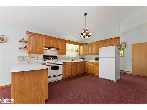 30 Hillside Drive, Nobel, ON - Indoor Photo Showing Kitchen