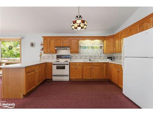 30 Hillside Drive, Nobel, ON - Indoor Photo Showing Kitchen