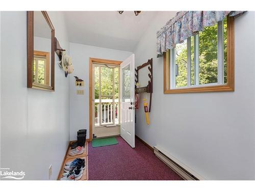 30 Hillside Drive, Nobel, ON - Indoor Photo Showing Other Room