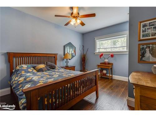 148 Goldfinch Crescent, Tiny, ON - Indoor Photo Showing Bedroom