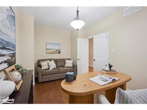 26 Marina Drive, Kawartha Lakes, ON - Indoor Photo Showing Other Room