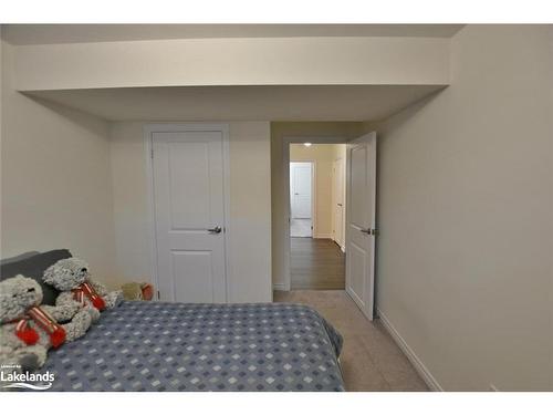 20 Bianca Crescent, Wasaga Beach, ON - Indoor Photo Showing Bedroom