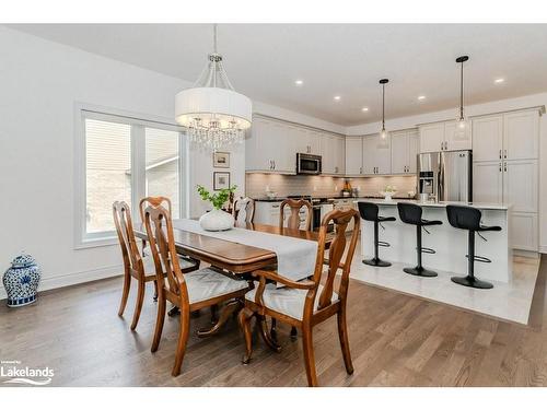 51 Selkirk Drive, Huntsville, ON - Indoor Photo Showing Dining Room