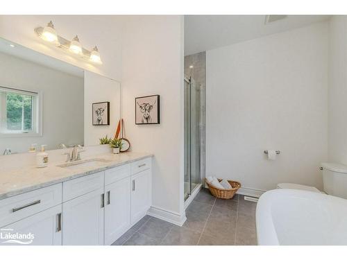 51 Selkirk Drive, Huntsville, ON - Indoor Photo Showing Bathroom