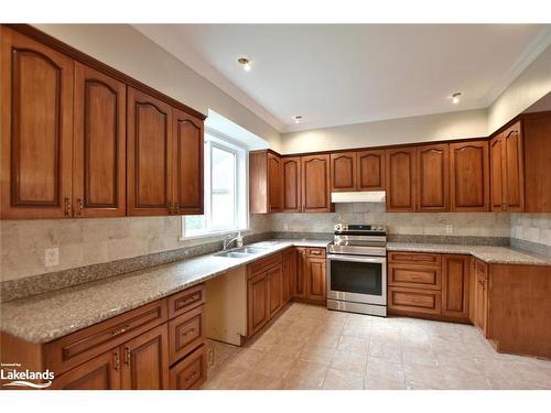 243 River Road East, Wasaga Beach, ON - Indoor Photo Showing Kitchen With Double Sink