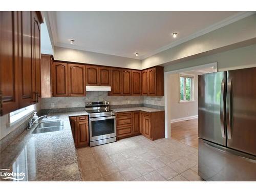 243 River Road East, Wasaga Beach, ON - Indoor Photo Showing Kitchen With Double Sink