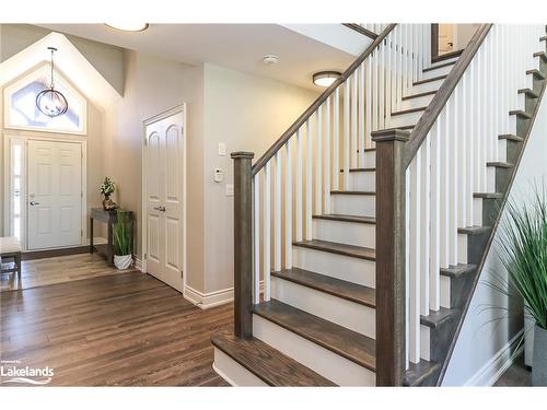 38 Carpenter Street, Collingwood, ON - Indoor Photo Showing Other Room