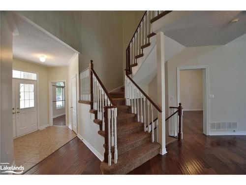 38 Clubhouse Drive, Collingwood, ON - Indoor Photo Showing Other Room