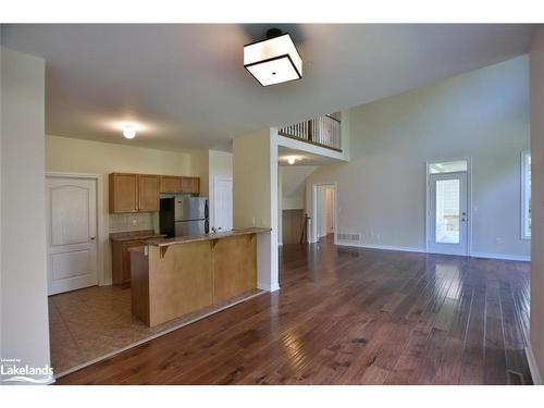 38 Clubhouse Drive, Collingwood, ON - Indoor Photo Showing Kitchen