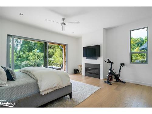 104 Grindelwald Court, The Blue Mountains, ON - Indoor Photo Showing Bedroom