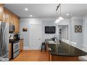 104-140 Cedar Island Road, Orillia, ON  - Indoor Photo Showing Kitchen 