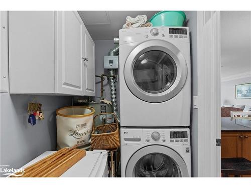 104-140 Cedar Island Road, Orillia, ON - Indoor Photo Showing Laundry Room