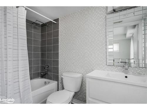 101-8 Brandy Lane Drive, Collingwood, ON - Indoor Photo Showing Bathroom