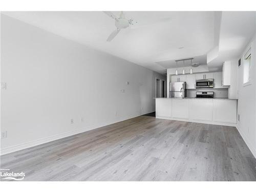 101-8 Brandy Lane Drive, Collingwood, ON - Indoor Photo Showing Kitchen