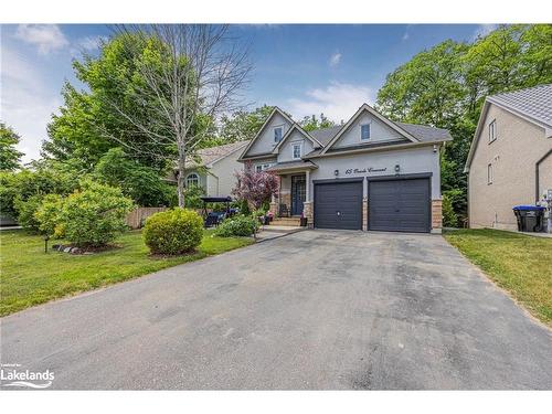 65 Oriole Crescent, Wasaga Beach, ON - Outdoor With Facade