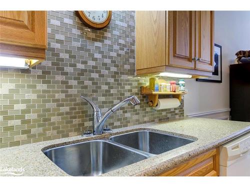 41 Meadow Lane, Wasaga Beach, ON - Indoor Photo Showing Kitchen With Double Sink