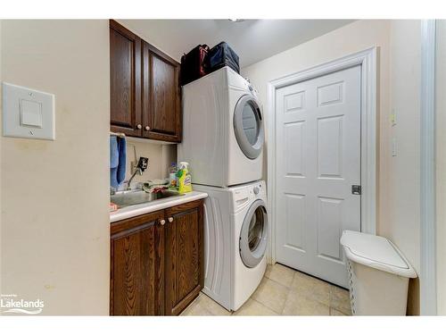 41 Meadow Lane, Wasaga Beach, ON - Indoor Photo Showing Laundry Room