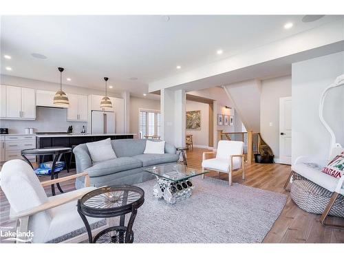 104 Black Willow Crescent, The Blue Mountains, ON - Indoor Photo Showing Living Room