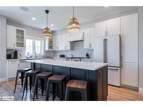 104 Black Willow Crescent, The Blue Mountains, ON - Indoor Photo Showing Kitchen With Upgraded Kitchen