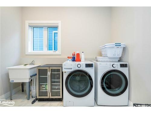 104 Black Willow Crescent, The Blue Mountains, ON - Indoor Photo Showing Laundry Room