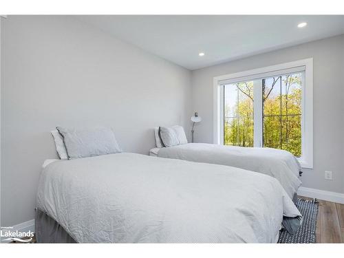 104 Black Willow Crescent, The Blue Mountains, ON - Indoor Photo Showing Bedroom