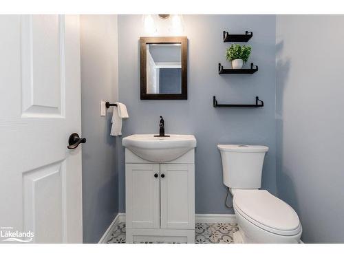 44 Stroud Crescent, Wasaga Beach, ON - Indoor Photo Showing Bathroom