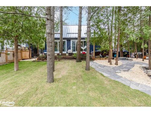 44 Stroud Crescent, Wasaga Beach, ON - Outdoor