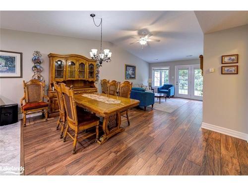 38 Clover Crescent, Wasaga Beach, ON - Indoor Photo Showing Kitchen With Double Sink