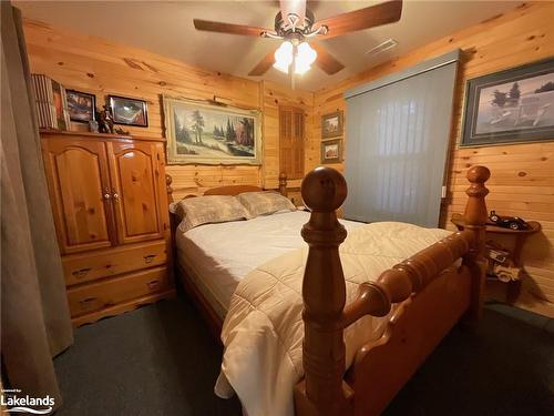 345 Doe Lake Rd Road, Armour, ON - Indoor Photo Showing Bedroom