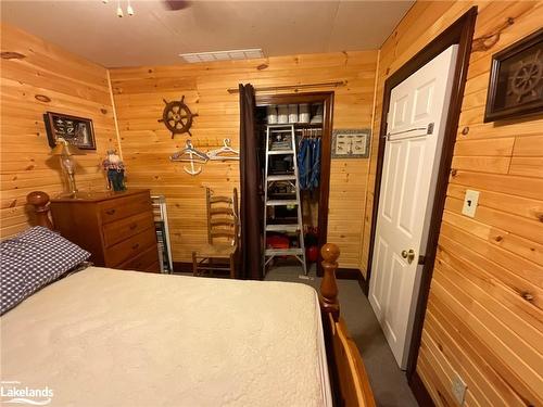 345 Doe Lake Rd Road, Armour, ON - Indoor Photo Showing Bedroom