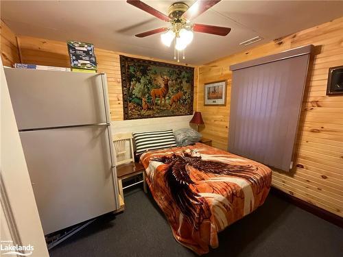 345 Doe Lake Rd Road, Armour, ON - Indoor Photo Showing Bedroom