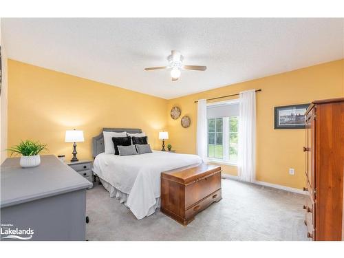 103 Old Centurian Road, Huntsville, ON - Indoor Photo Showing Bedroom