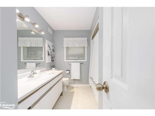 103 Old Centurian Road, Huntsville, ON - Indoor Photo Showing Bathroom